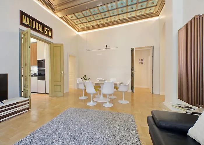 Spacious Prati For Families Apartment *
