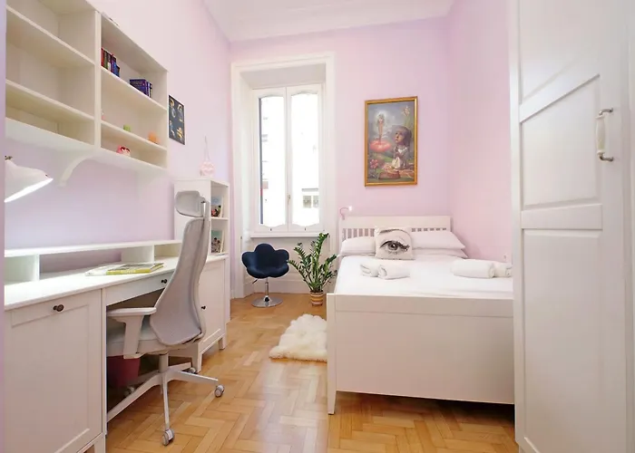 Spacious Prati For Families * Rom