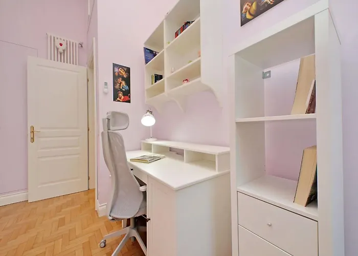 Spacious Prati For Families Apartment Rom
